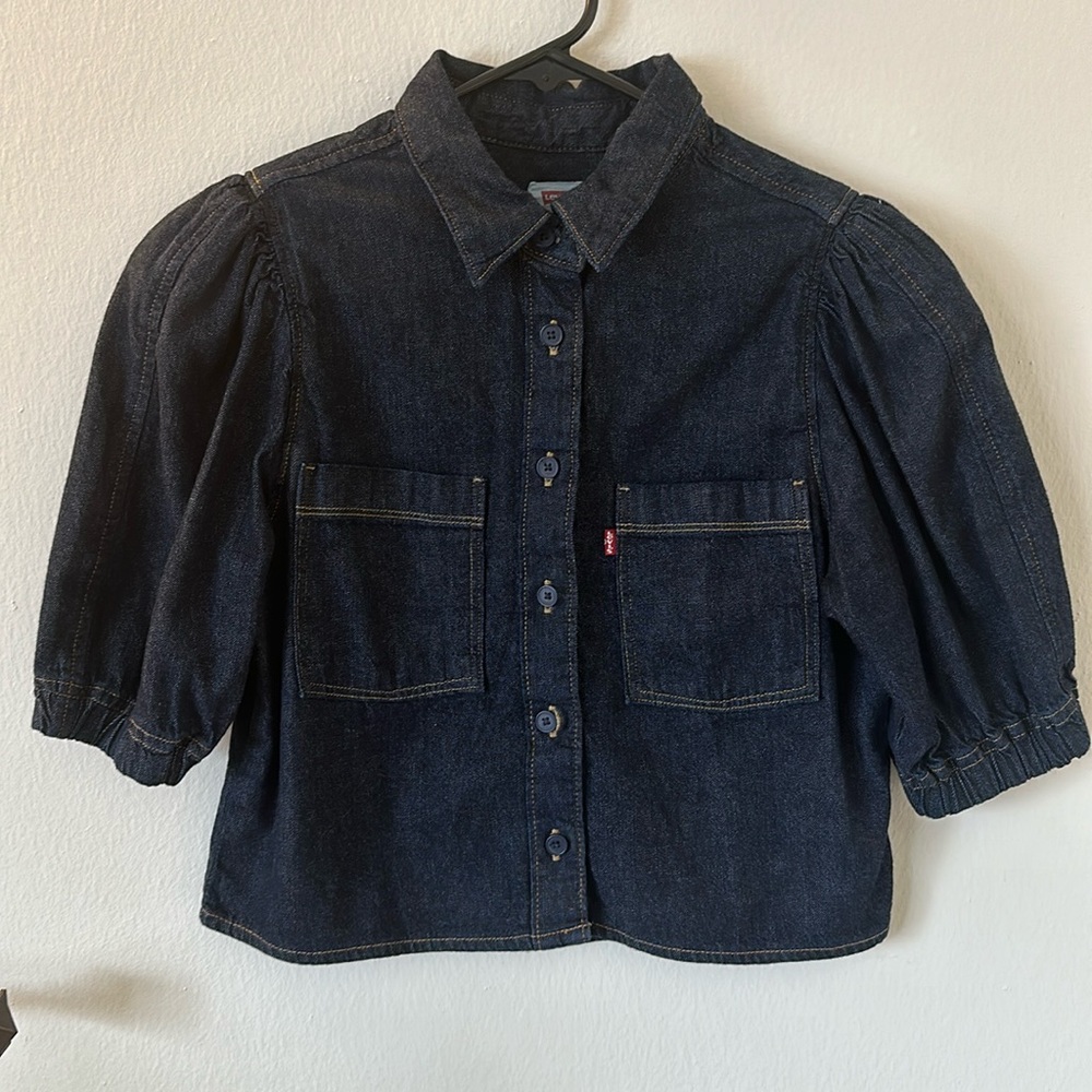Levi’s Denim Button Down Crop Top